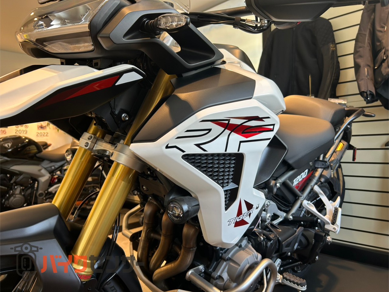 トライアンフ タイガー1200デザートエディション グリップヒーター