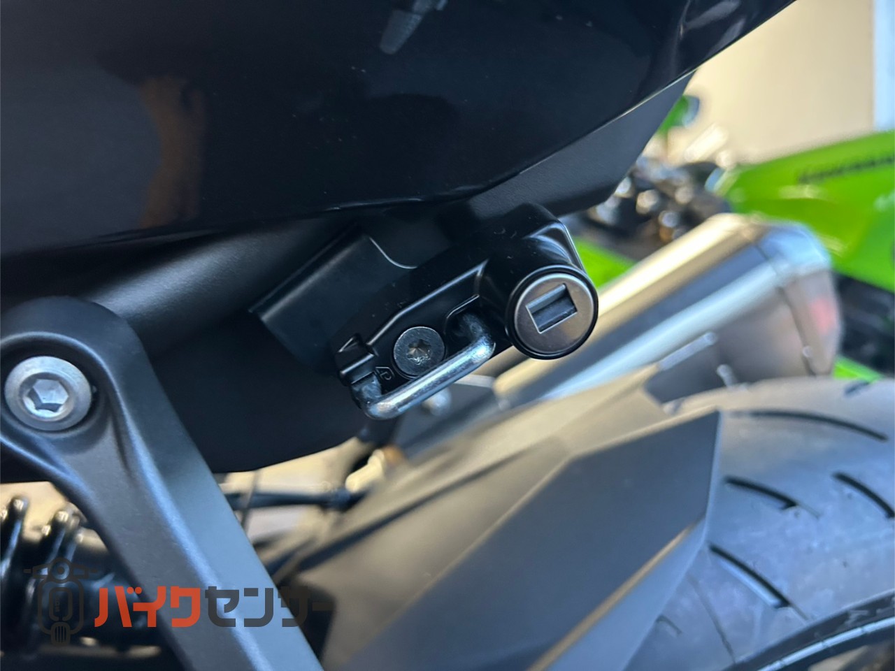カワサキ Ninja ZX-4R SE 2026年式 ホワイト×ブラック クイック