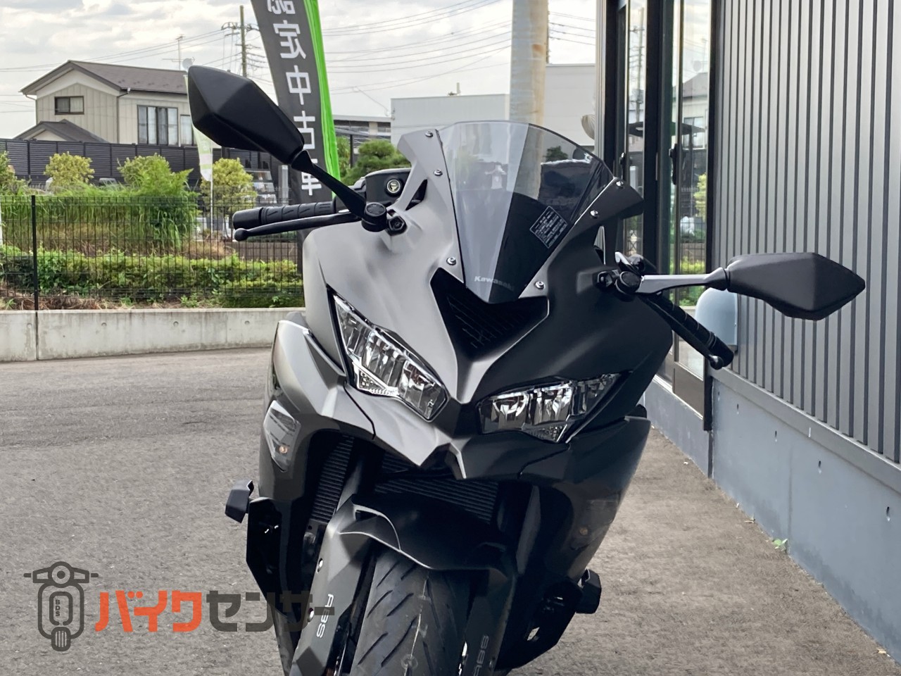カワサキ NINJA ZX-4R SE 2027 クイックシフター スモークウインド