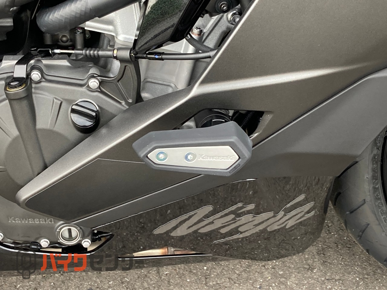 カワサキ NINJA ZX-4R SE 2027 クイックシフター スモークウインド