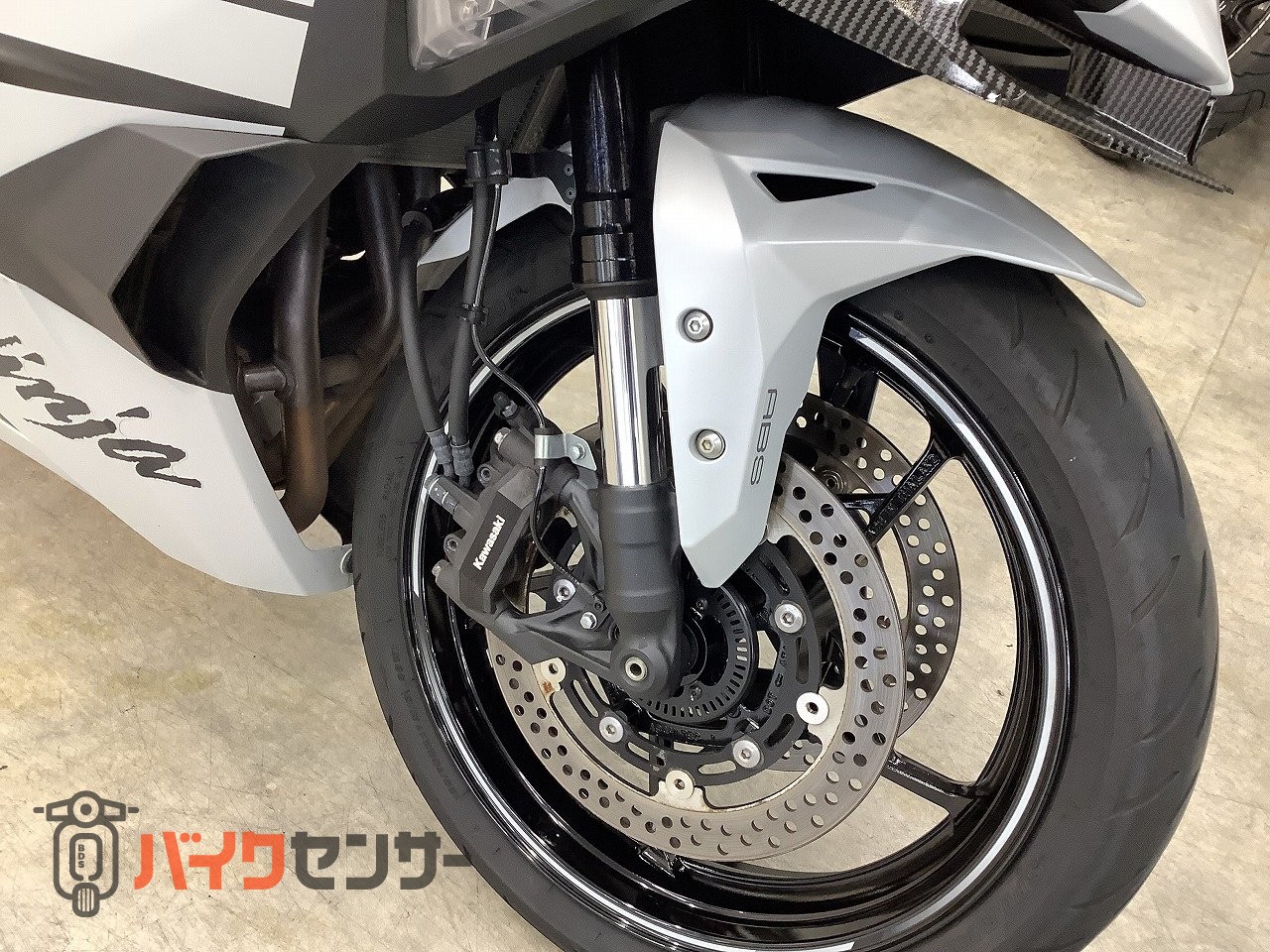 カワサキ Ninja ZX-4R SE 2025年モデル インジェクション！! B697671