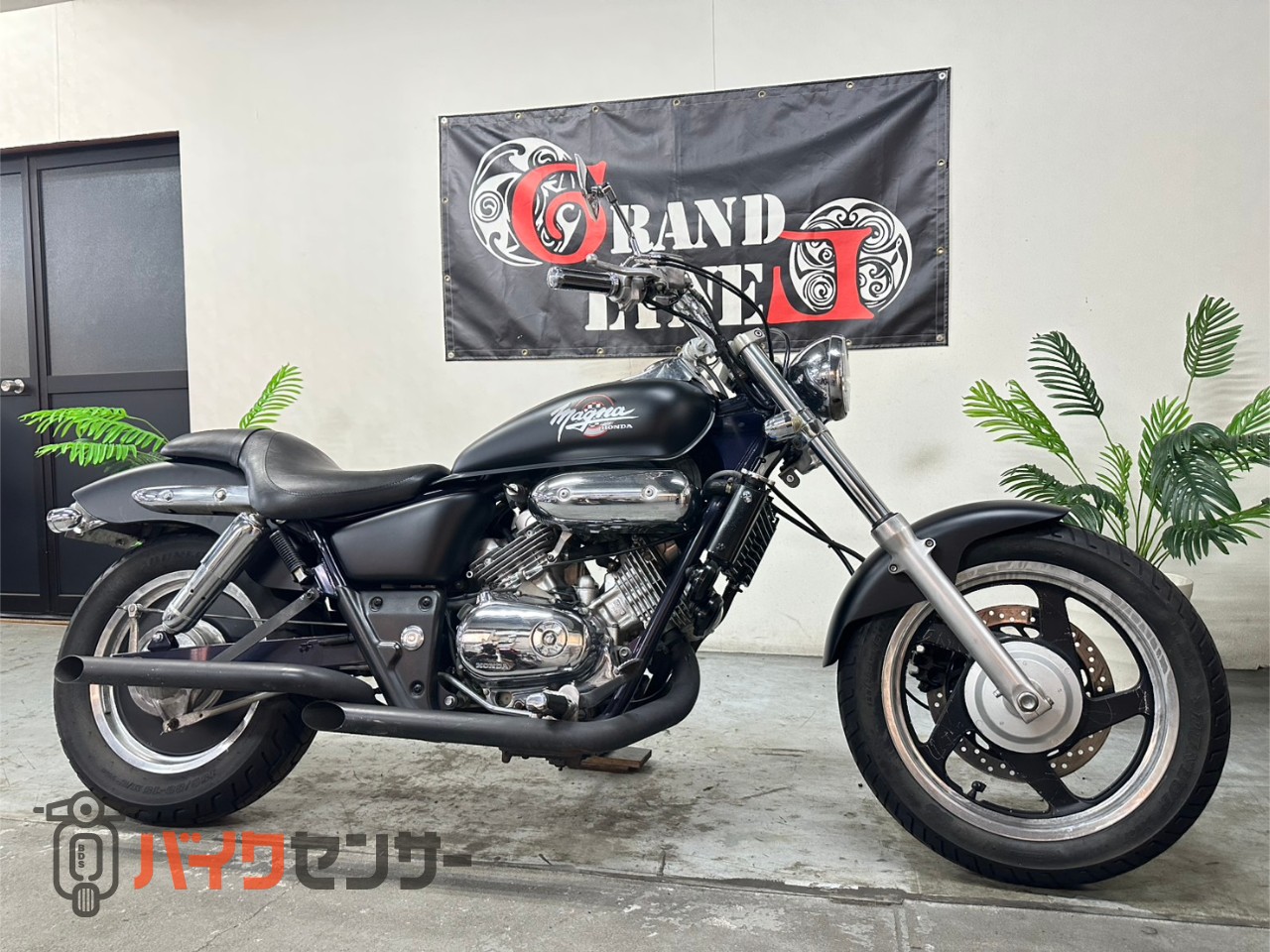 マグナ250 マフラー 2本セット ブラック塗装　スラッシュカットマフラー　希少 ホンダ マグナ250 スラッシュカットマフラー スモールウインカー フル