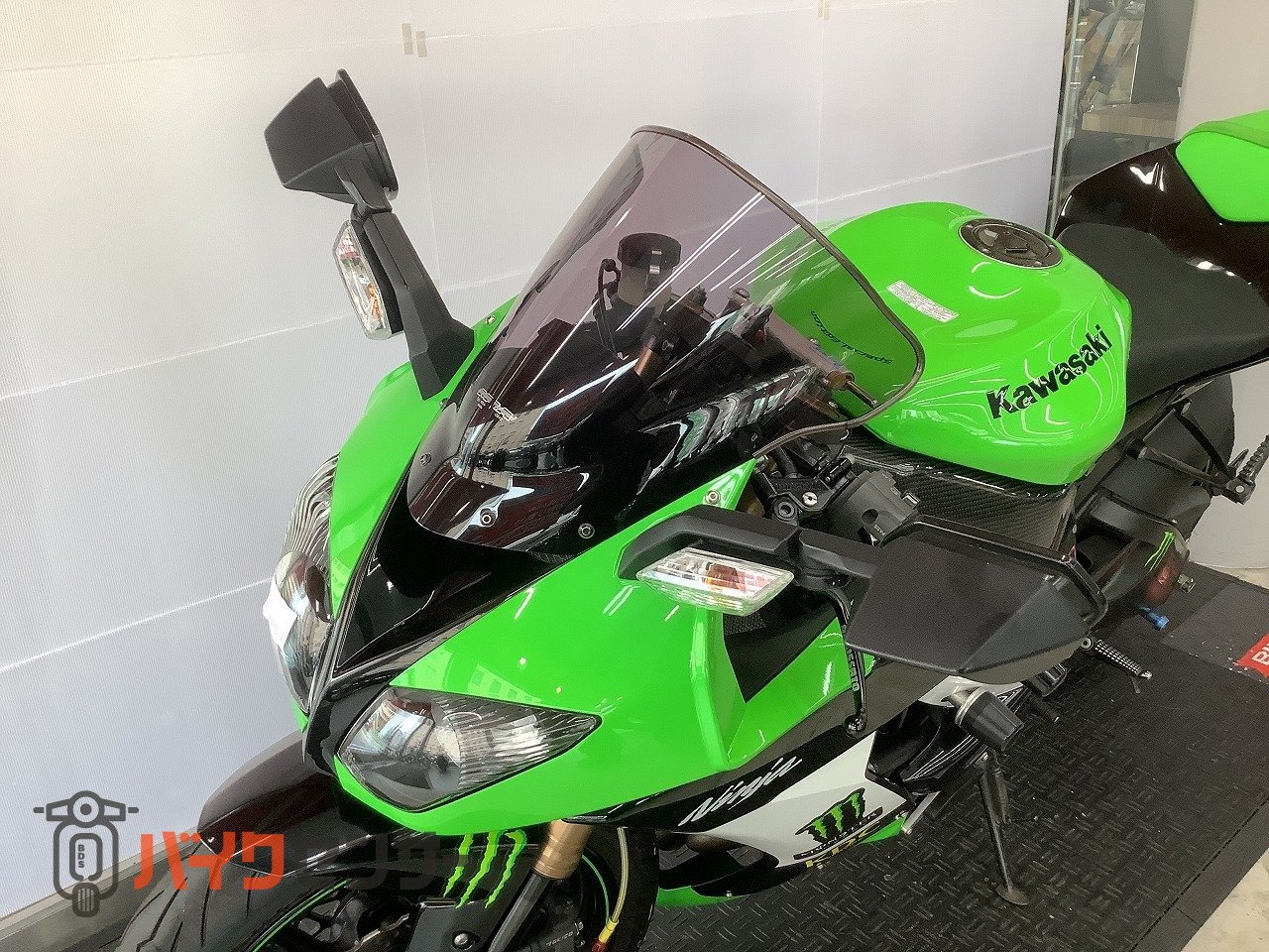 カワサキ Ninja ZX-10R カーボンカバー フェンダーレス エンジン