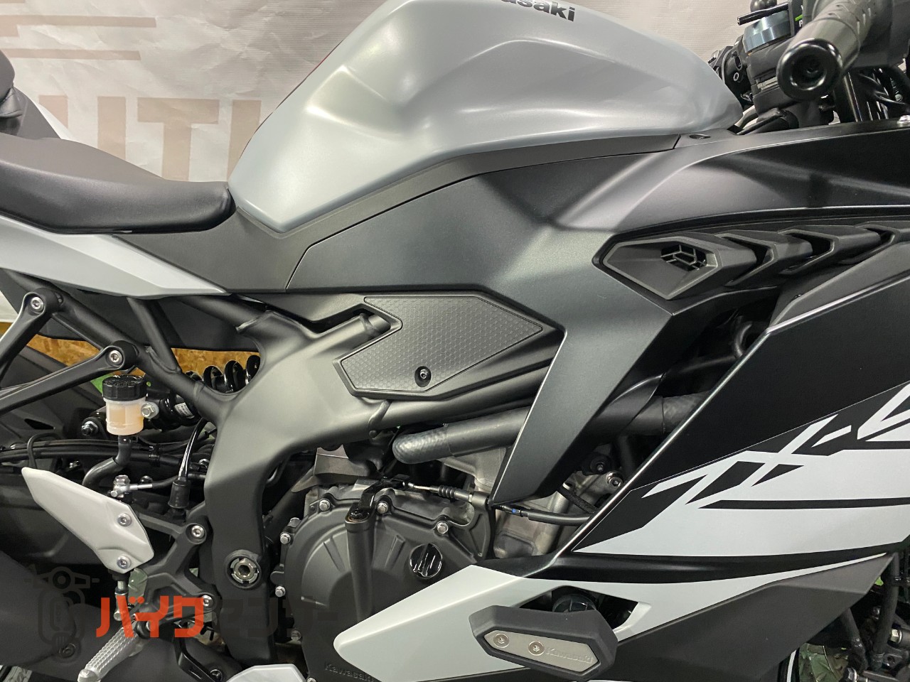 カワサキ Ninja ZX-4R SE ETC2.0 USBポート ワンオーナー 純正