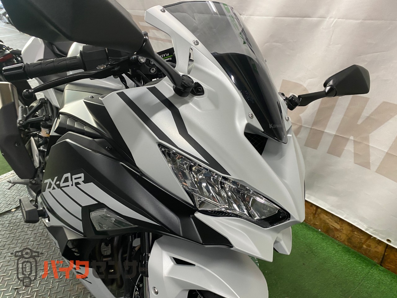 カワサキ Ninja ZX-4R SE ETC2.0 USBポート ワンオーナー 純正