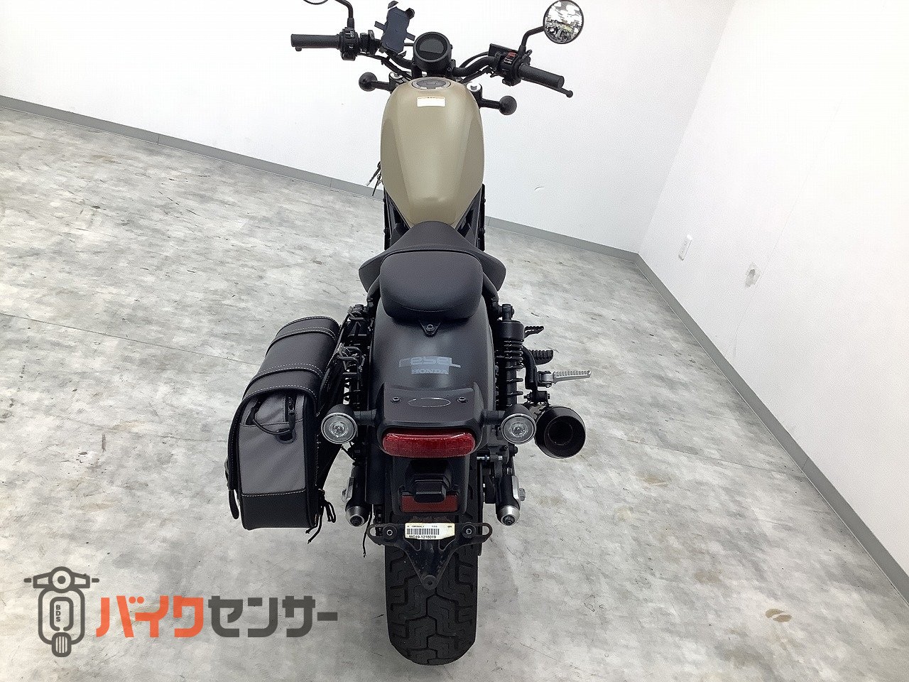 ホンダ レブル250 2020年モデル サイドバッグ装備 純正マフラーにてお