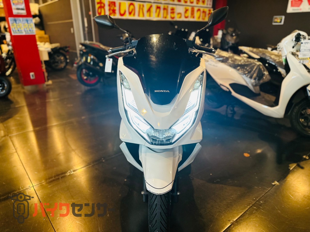 ホンダ PCX125 純正グリップヒーター装備！！ 大人気のハンドルバー