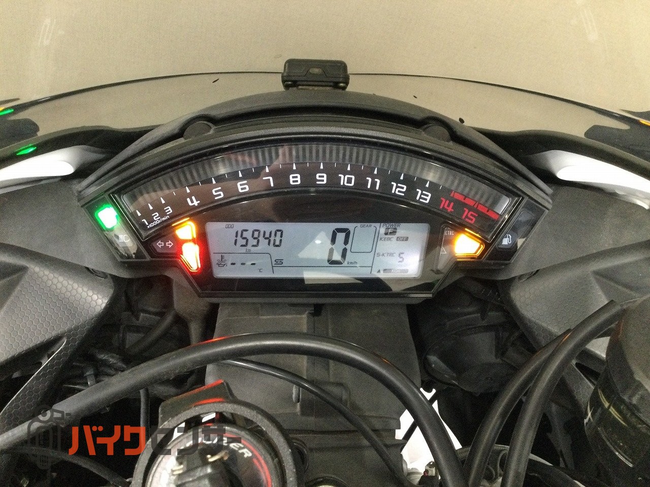カワサキ Ninja ZX-10R 2017年モデル Activeフェンダーレスキット USB