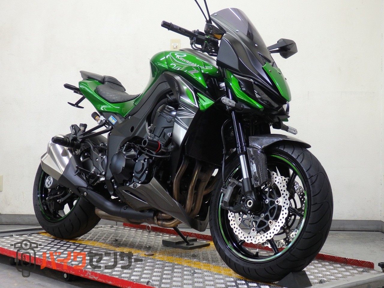 カワサキ Z1000 ZXT00W 2018年モデル オーリンズ製リアサス