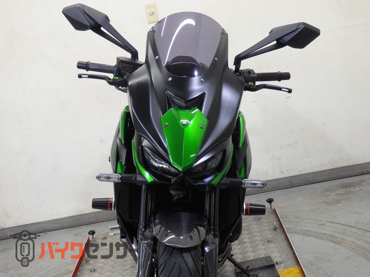 カワサキ Z1000 ZXT00W 2018年モデル オーリンズ製リアサス