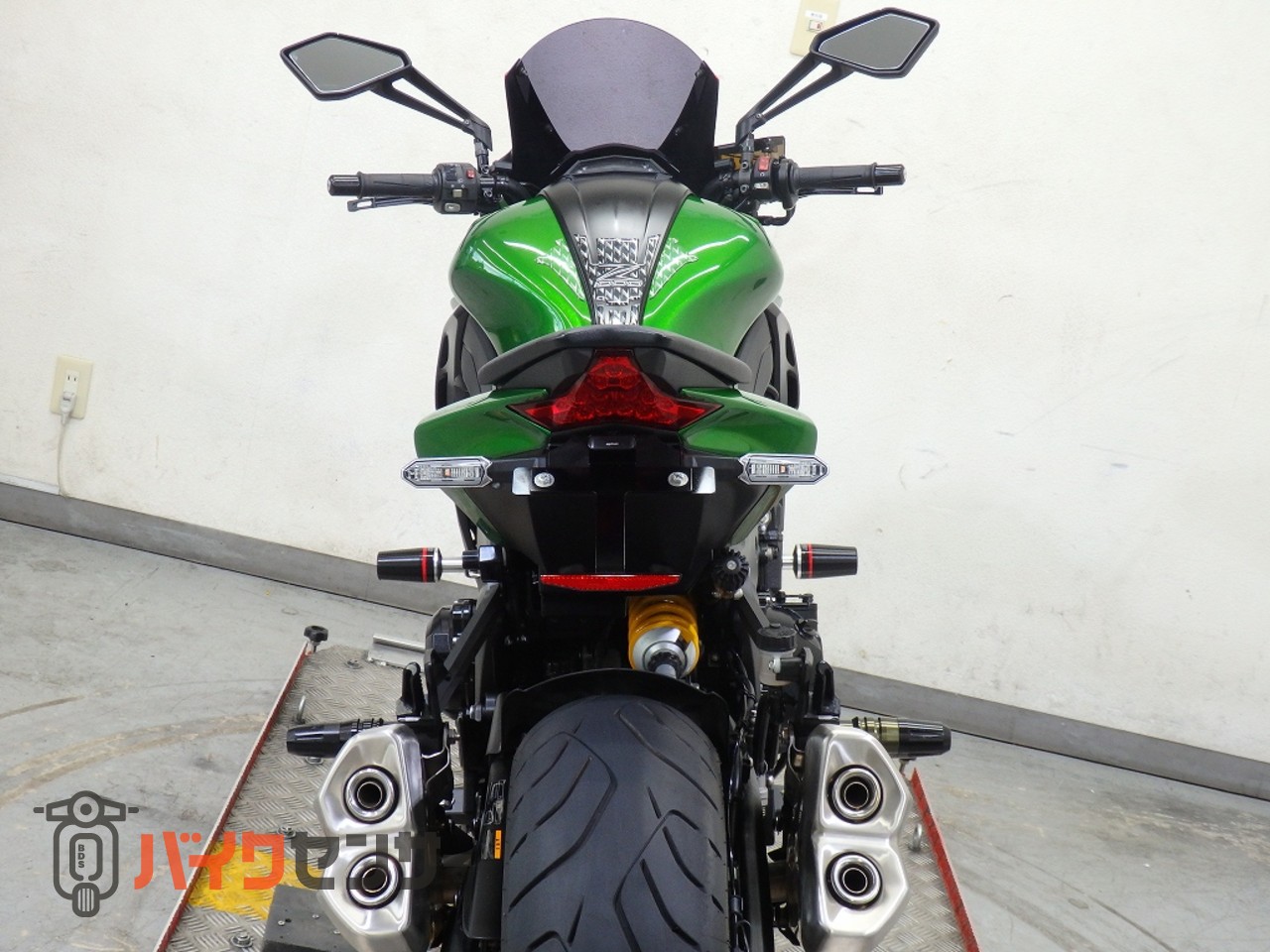 カワサキ Z1000 ZXT00W 2018年モデル オーリンズ製リアサス
