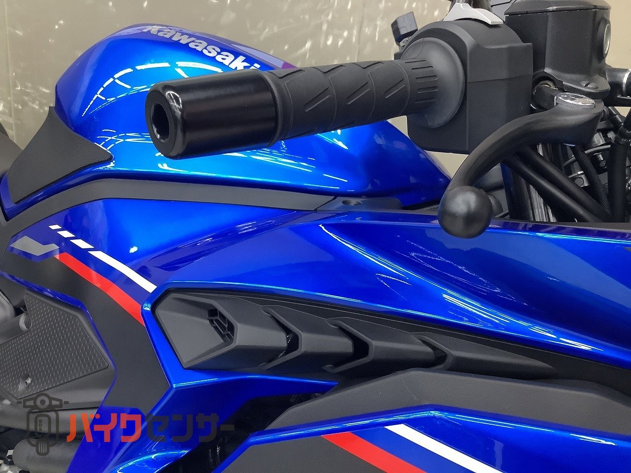 カワサキ Ninja ZX-4R SE ワンオーナー！前後ドラレコ、USBポート付き