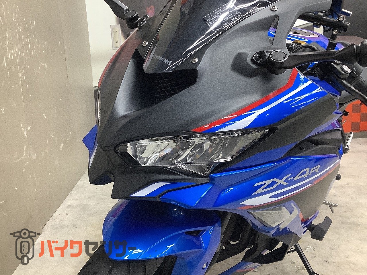 カワサキ Ninja ZX-4R SE ワンオーナー！前後ドラレコ、USBポート付き