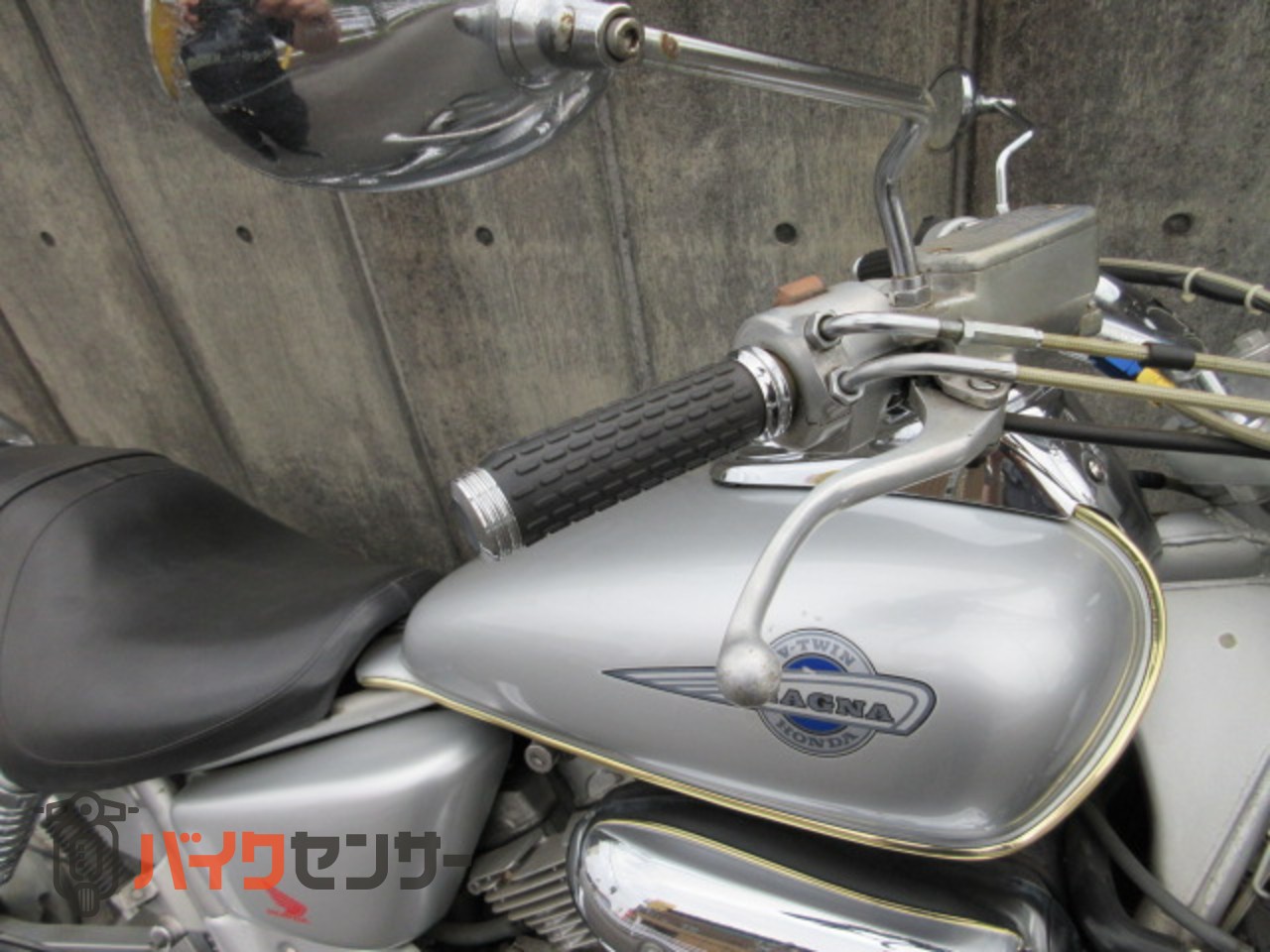 ホンダ マグナ250 シルバー バックレスト付き サイドバッグサポート