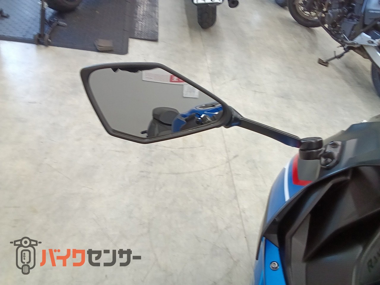 カワサキ Ninja ZX-4R SE 2024年モデル トリックスターマフラー