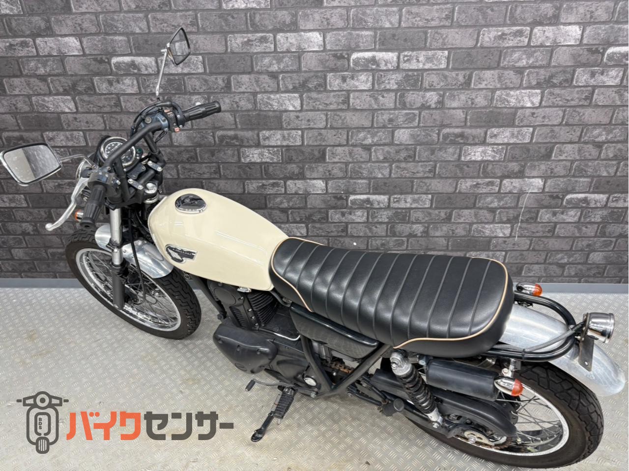 カワサキ 250TR 社外マフラー カスタムハンドル シート Rフェンダー