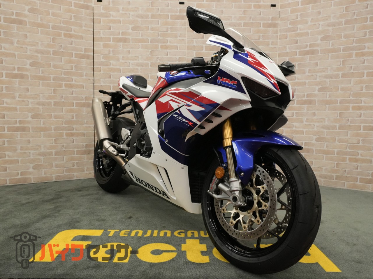 ホンダ CBR1000RR-R SP 30周年アニバーサリーモデル ブレンボ