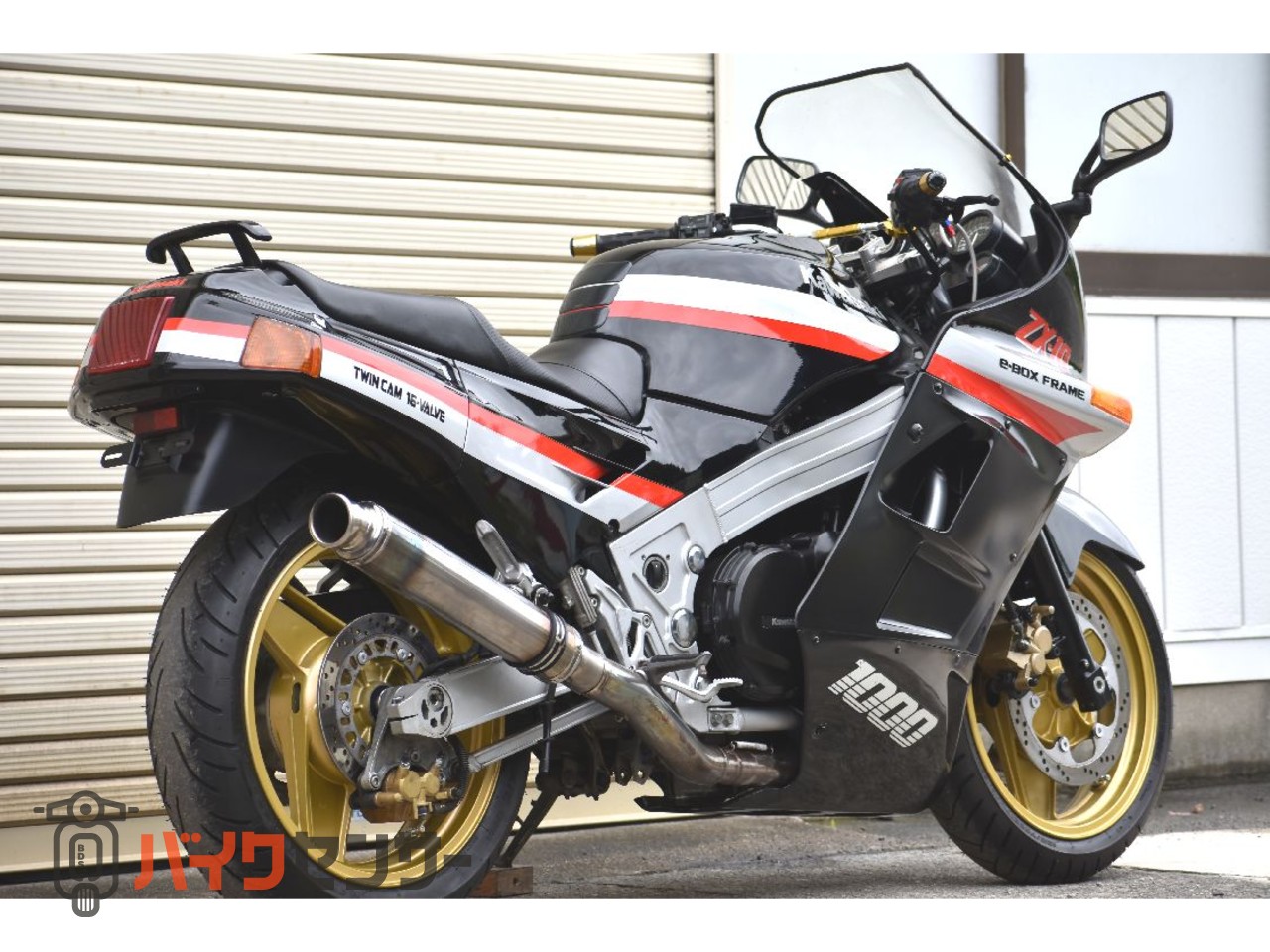 カワサキ ZX-10！！ 超低走行の実走行車！！ 希少！！ 車検付きで即納
