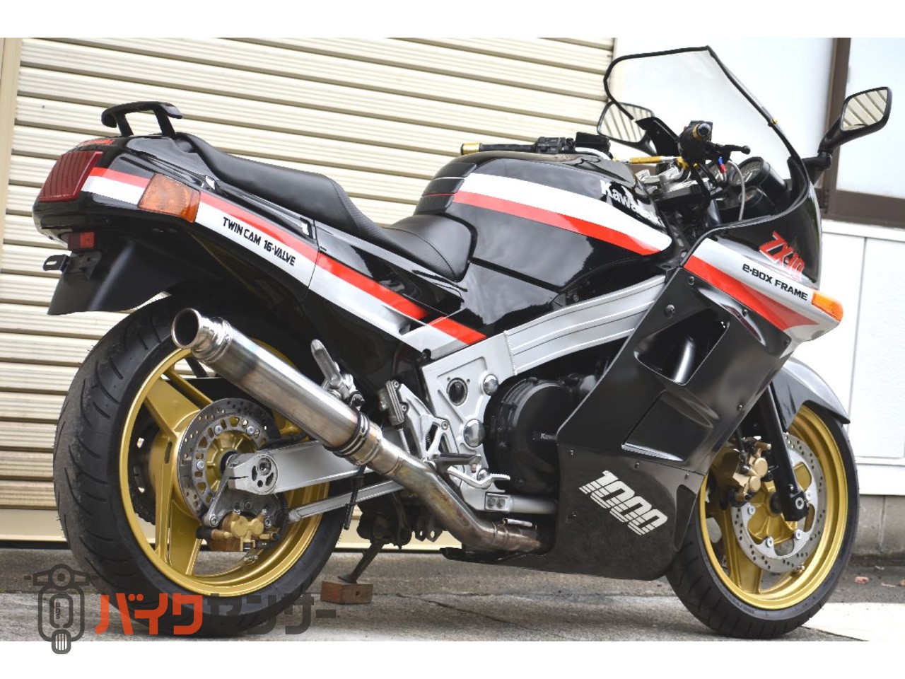 カワサキ ZX-10！！ 超低走行の実走行車！！ 希少！！ 車検付きで即納