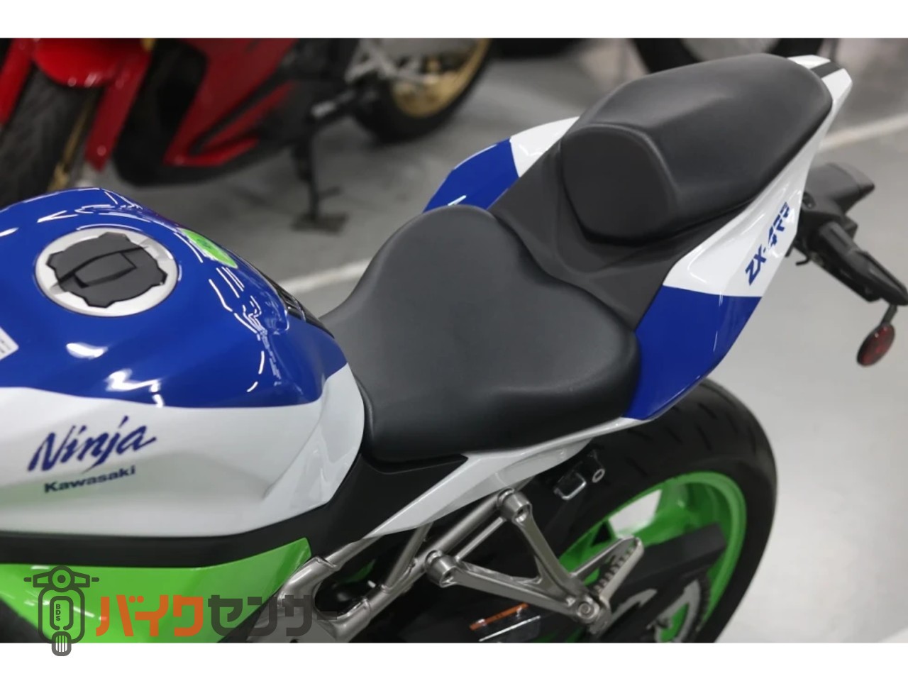 カワサキ ZX-4RR B700372| BDSバイクセンサー