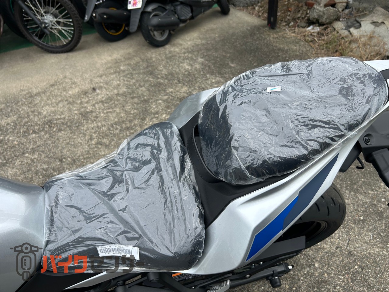 カワサキ Ninja ZX-4R 2027年モデル B700536| BDSバイクセンサー