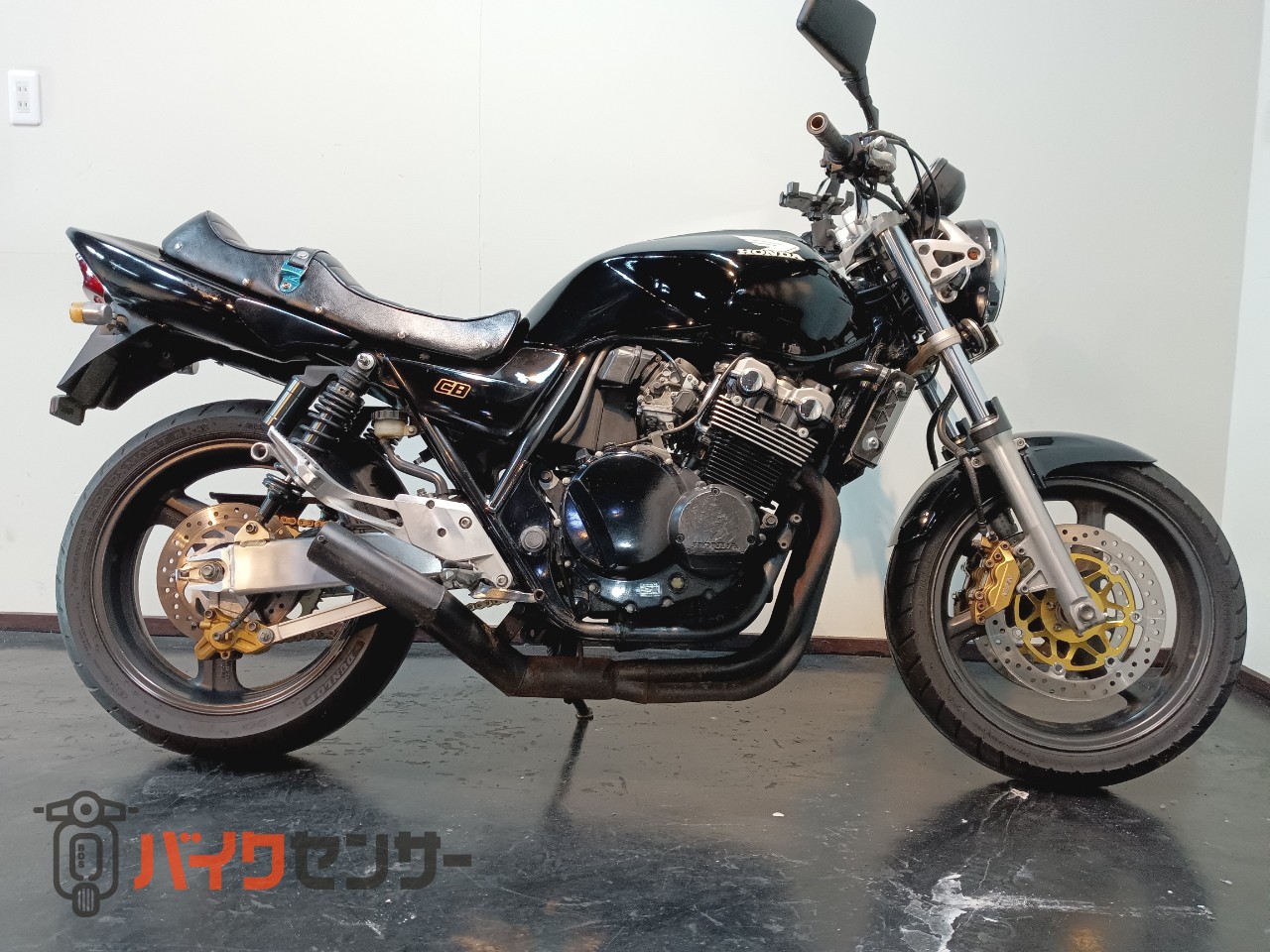 ホンダ CB400 SUPER FOUR VTEC SPEC2 社外マフラー 社外シート B700552