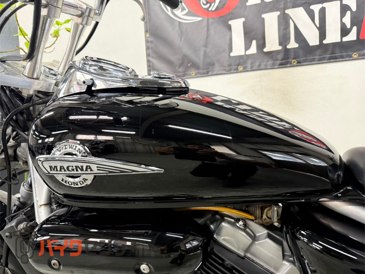 ホンダ マグナ250 V-TWIN MAGNA スラッシュマフラー ロボットハンドル