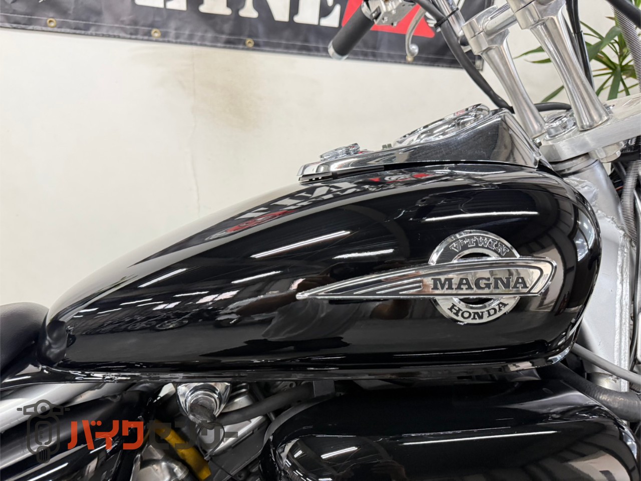 ホンダ マグナ250 V-TWIN MAGNA スラッシュマフラー ロボットハンドル