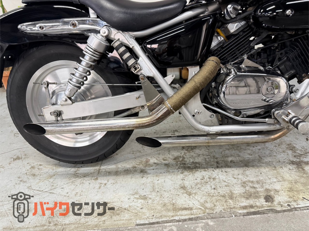 ホンダマグナ250 マフラー　値下げ可能！ ホンダマグナ250 マフラー 値下げ可能！ ホンダ マグナ250 V-TWIN