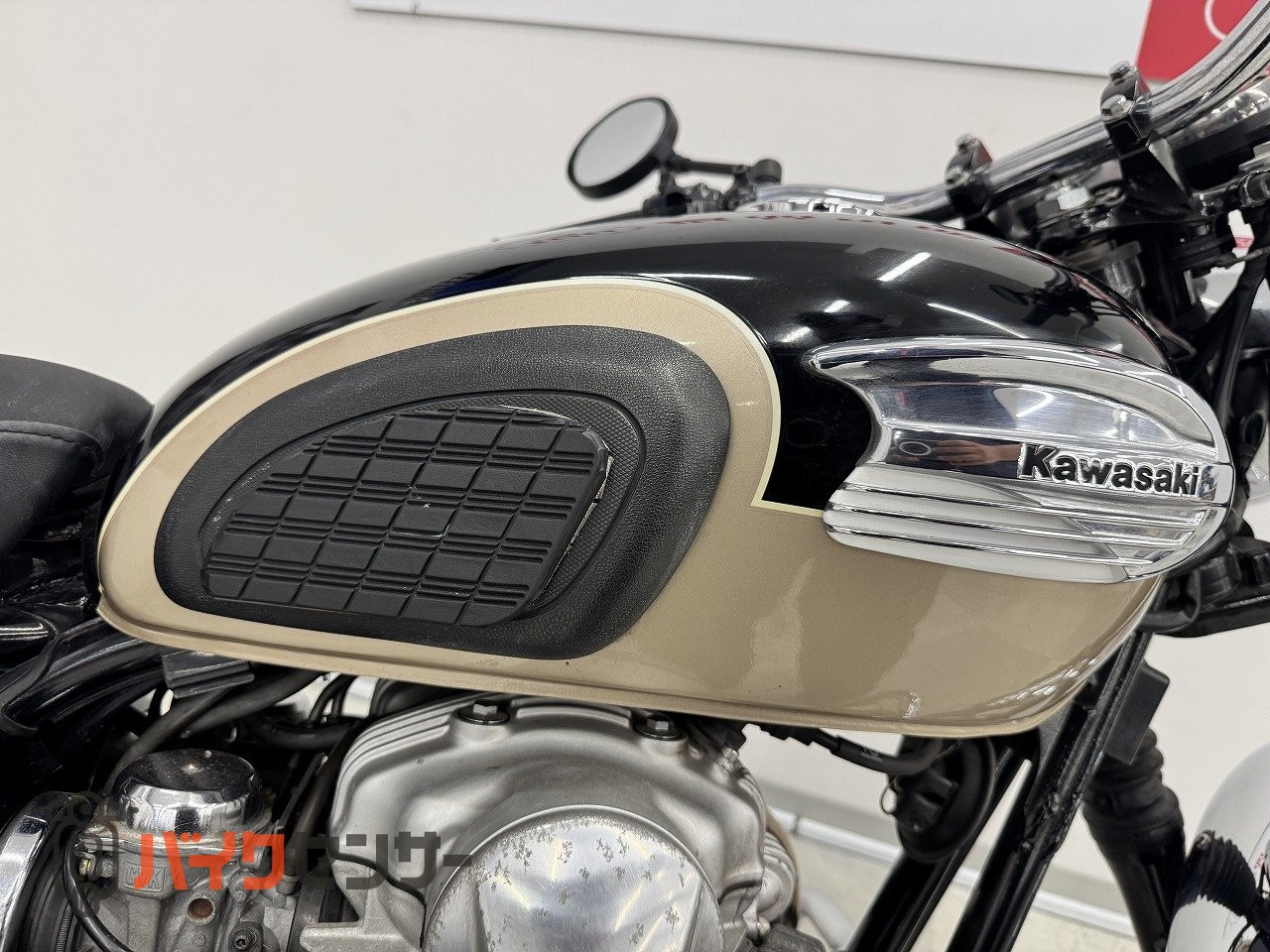 カワサキ W650 2001年モデル・カスタムシート・エンジンガード B701274