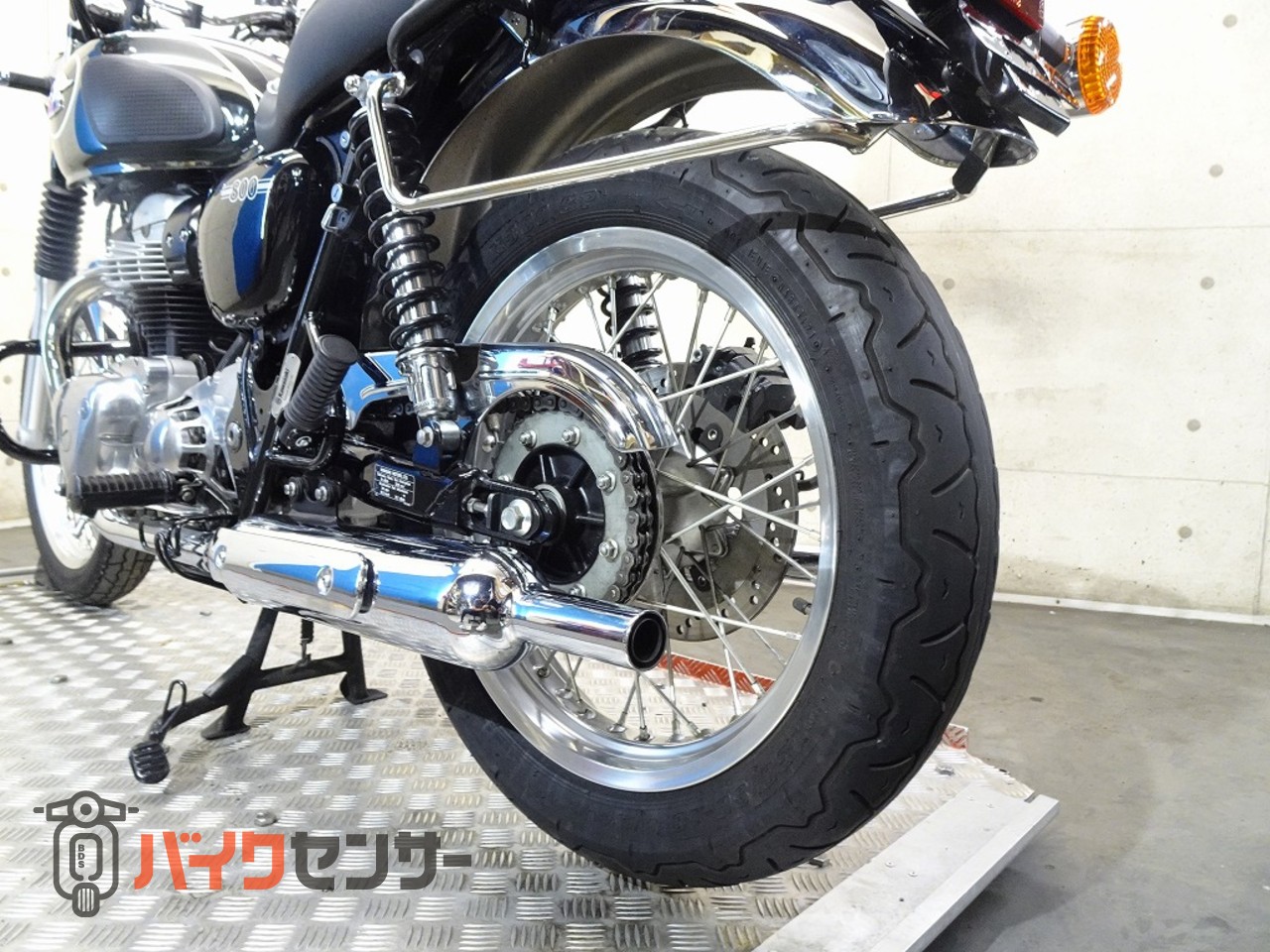 川崎W800メグロK3純正燃料タンク！！ 状態良好 カワサキ w800 純正