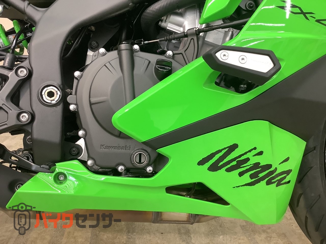 カワサキ NINJA ZX－4RR 2026年モデル マルチバー・USB