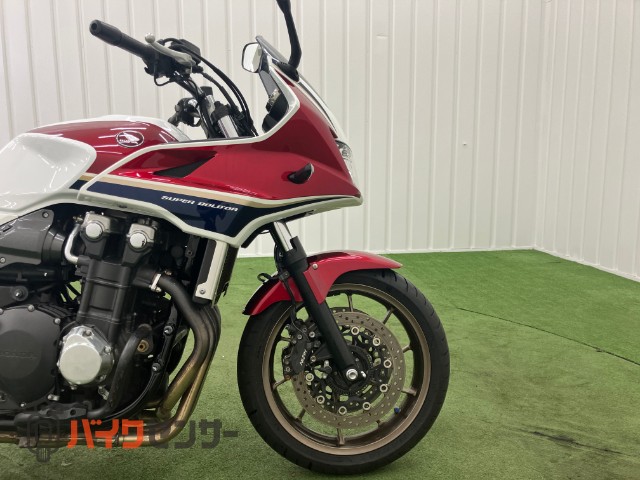 CB1300 SUPER ボルドール パールサンビームホワイト 純正マフラー
