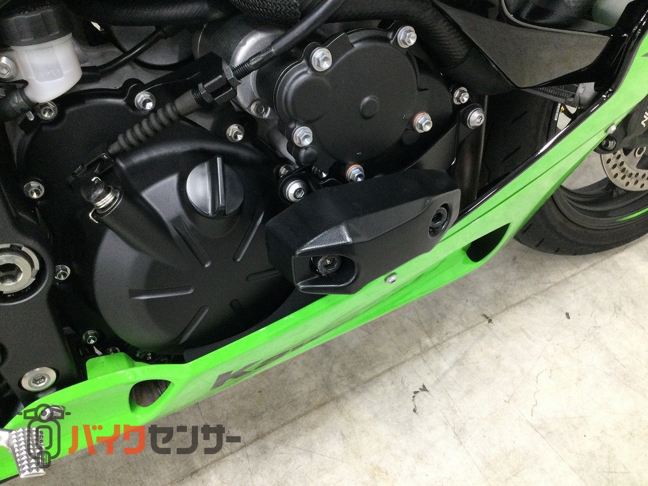 カワサキ Ninja ZX-6R KRT Edition 2024年モデル 前後ドライブ