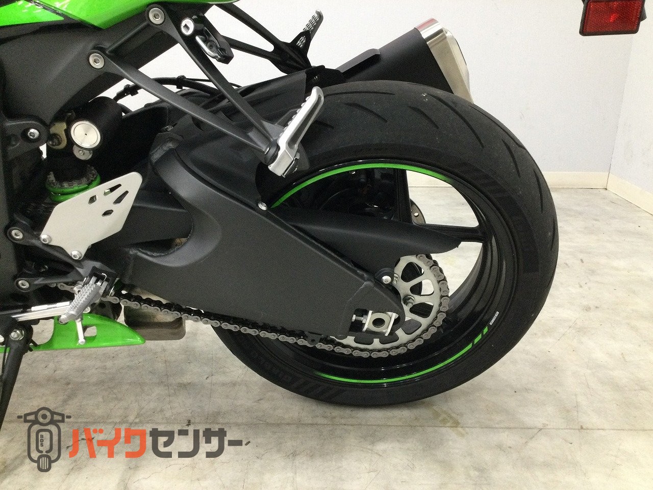 カワサキ Ninja ZX-6R KRT Edition 2024年モデル 前後ドライブ