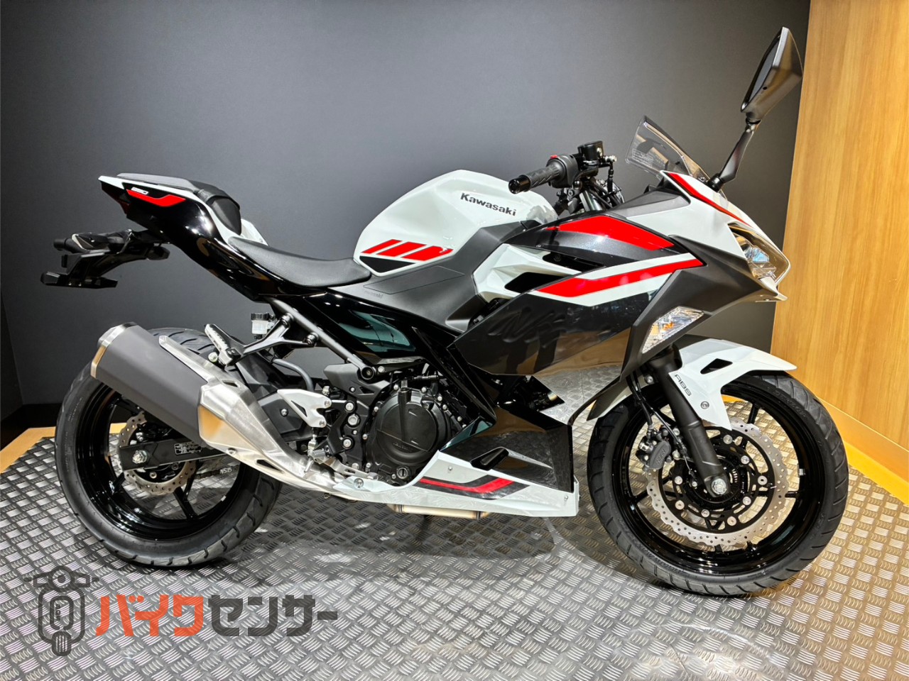 カワサキ Ninja250 2027年モデル B702301| BDSバイクセンサー
