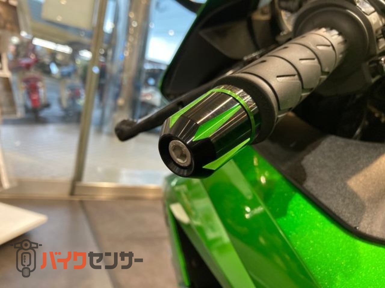 カワサキ Ninja ZX-14R[B0908208226] スクリーン スライダー バック