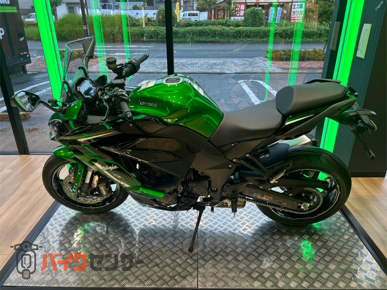 カワサキ Ninja1100SX SE 2026年モデル エメラルドグリーン×メタリック