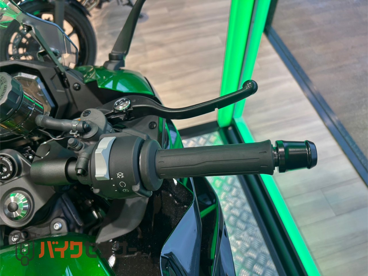 カワサキ Ninja1100SX SE 2026年モデル エメラルドグリーン×メタリック
