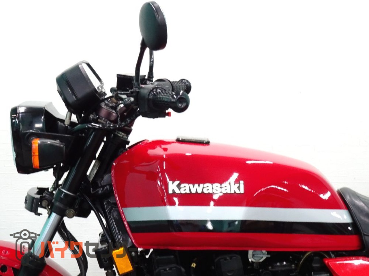 カワサキ Z750GP 僅か2年の生産激レア車両！細いタイヤ・キャスト