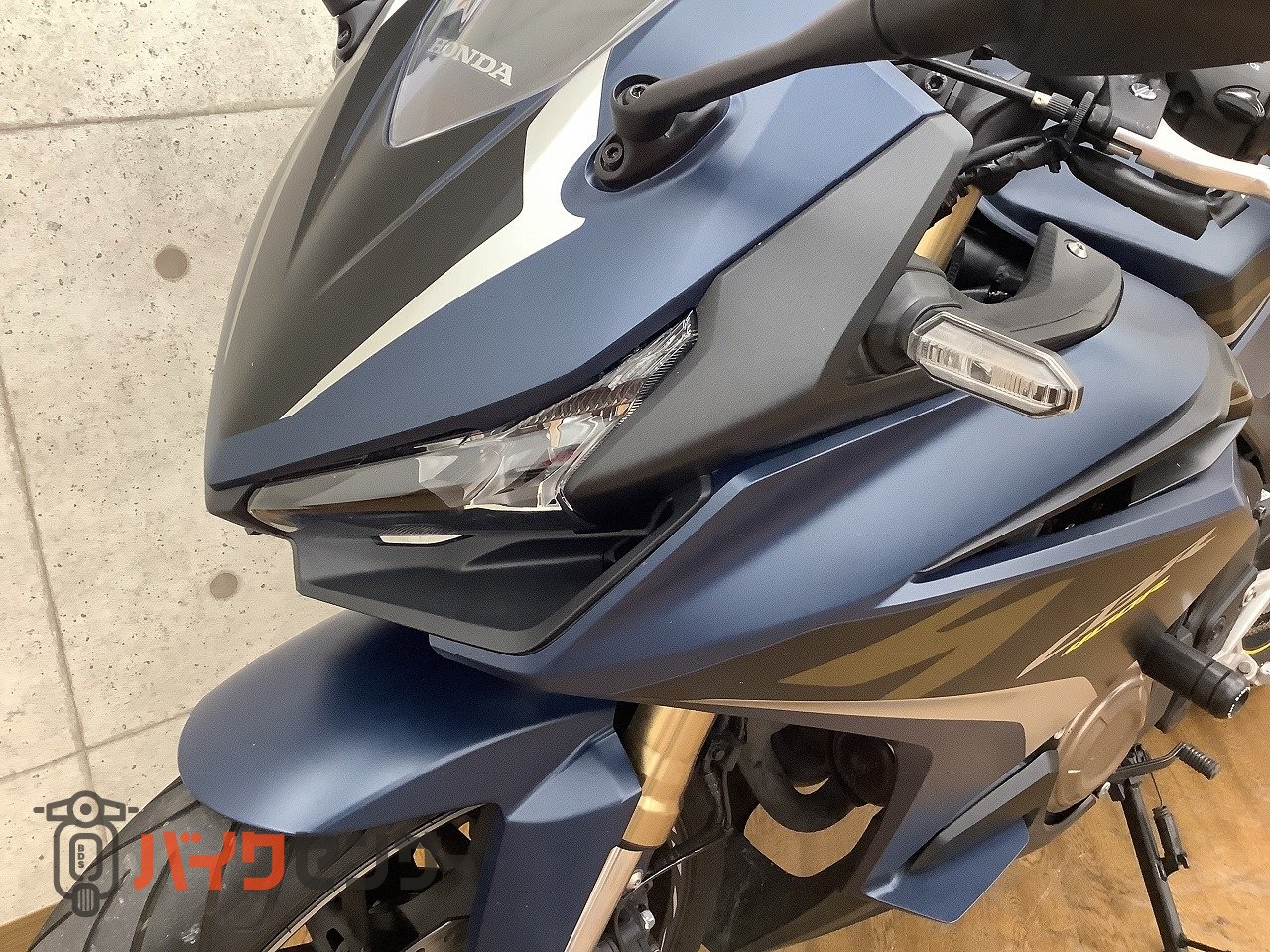 ホンダ CBR400R 2022年モデル エンジンスライダー USBポート カスタム