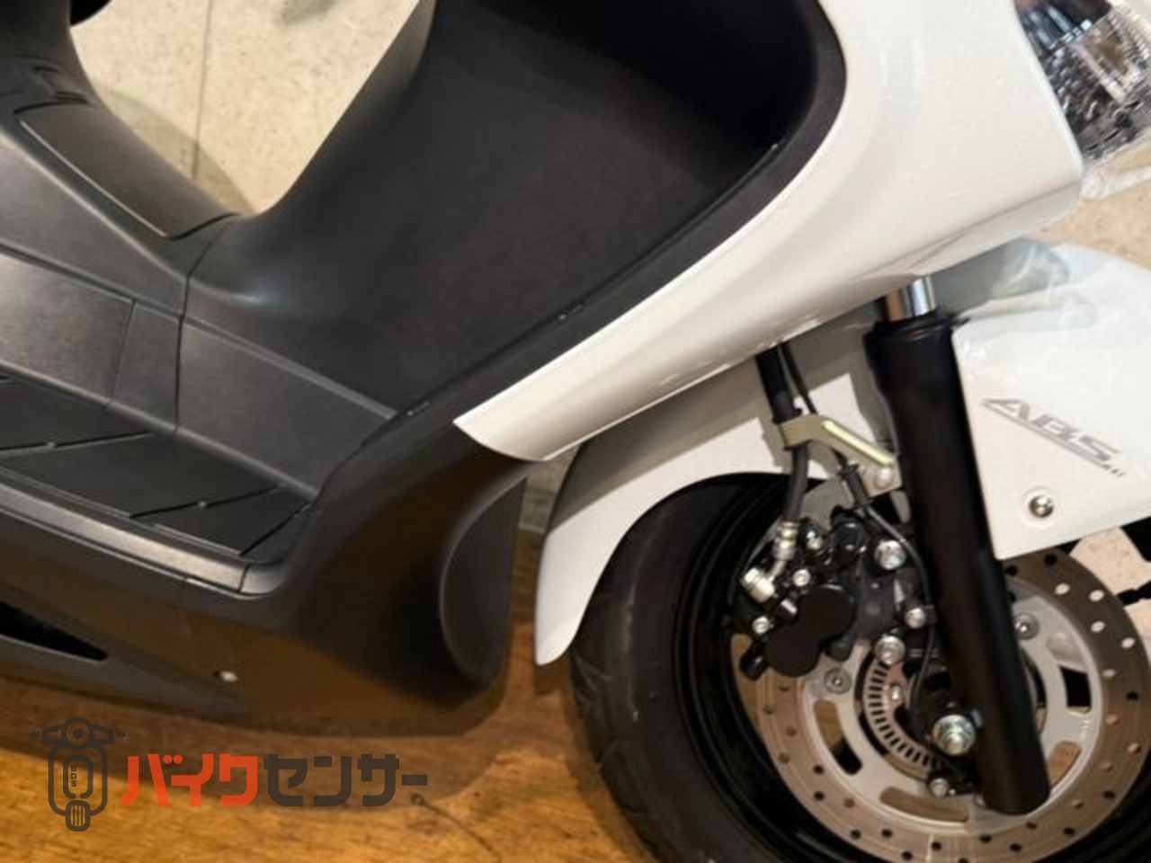 スズキ バーグマン200 リアボックス アクセサリーバー B703548| BDS