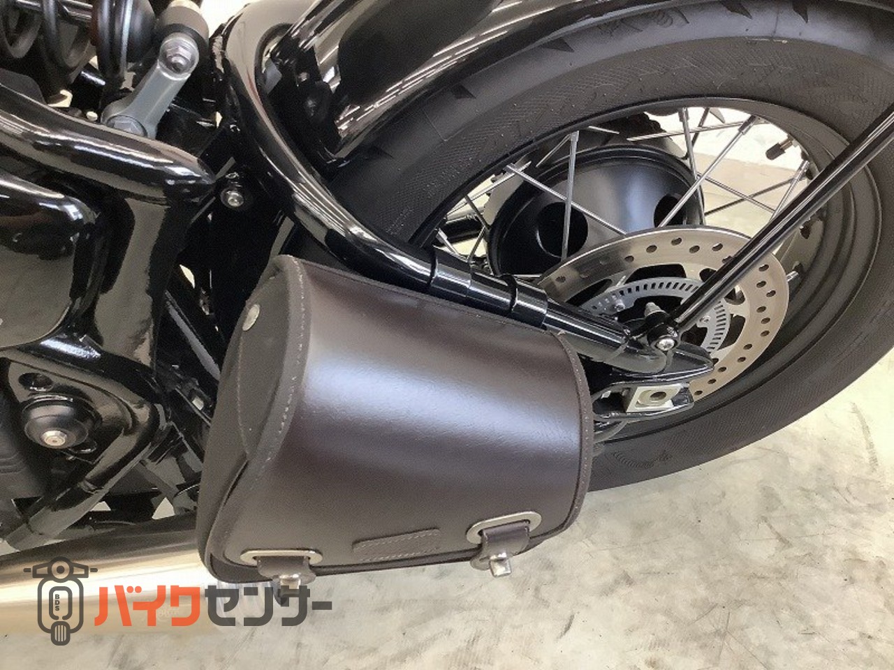 トライアンフ ボンネビルボバー サイドバック B703904| BDSバイクセンサー