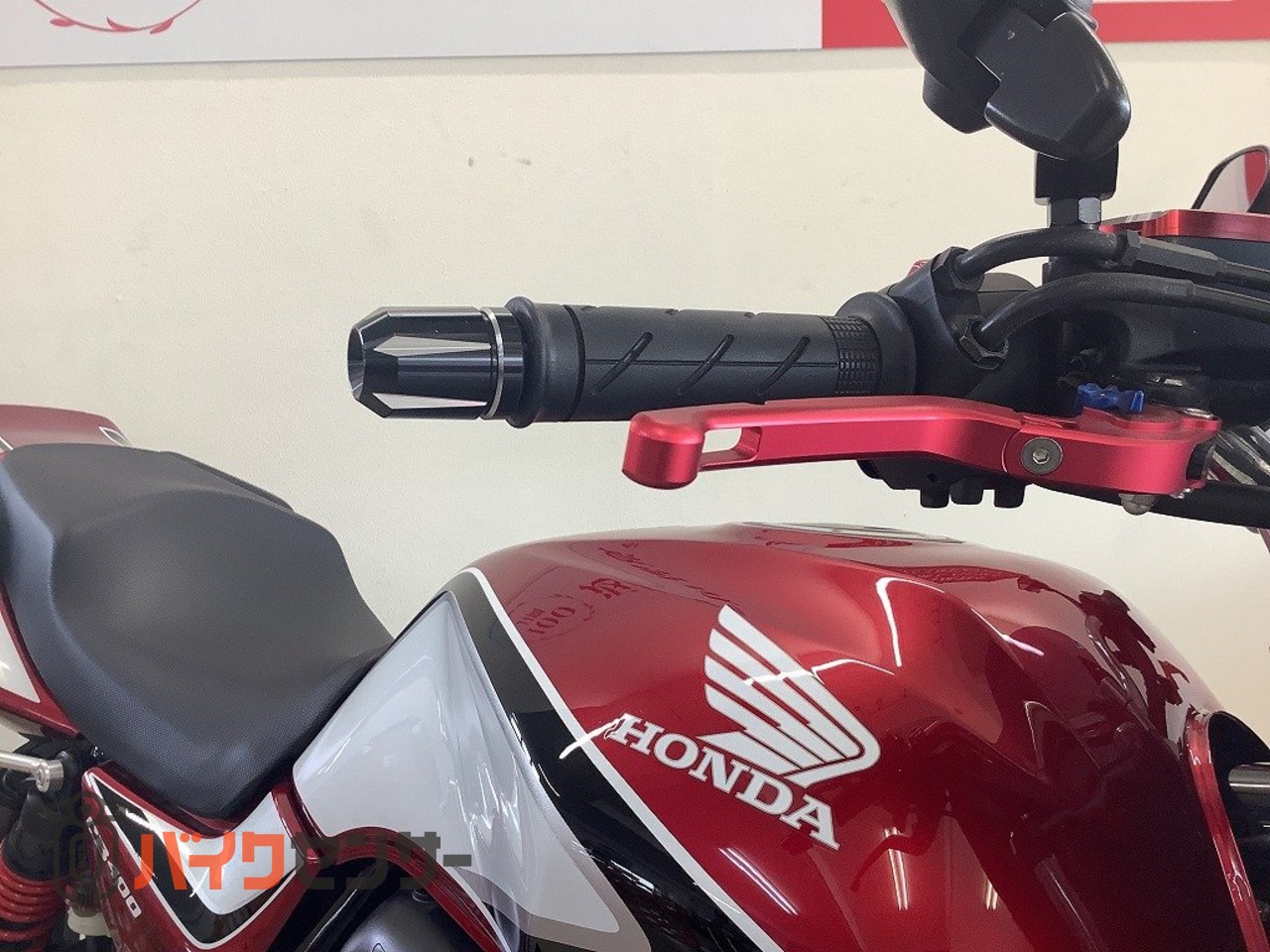 ホンダ CB400SF【ビキニカウル装備・フェンダーレスキット・TSR