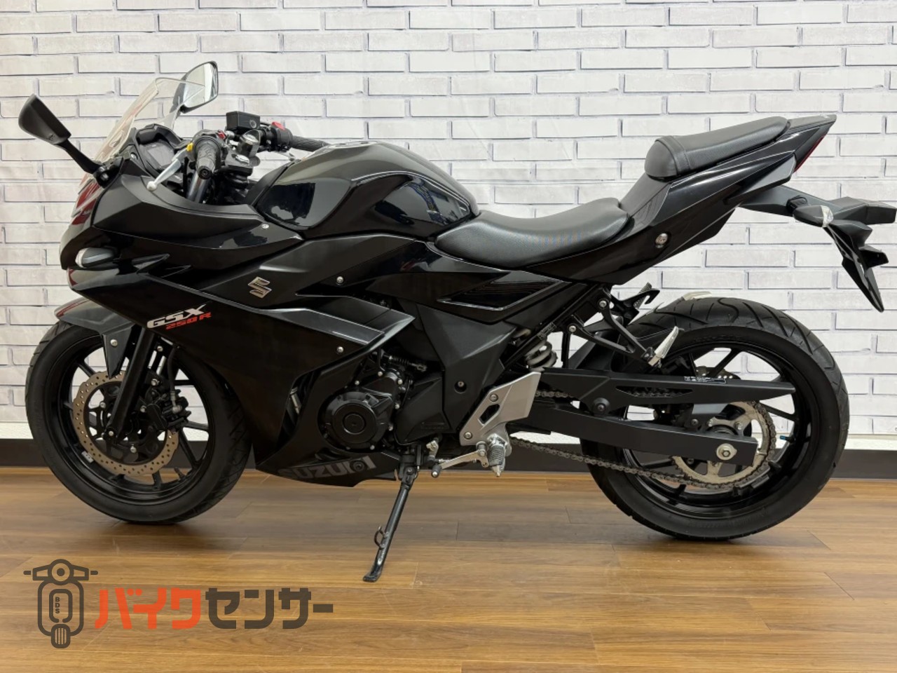 ef53617c-0f5d-4e92-ad97-