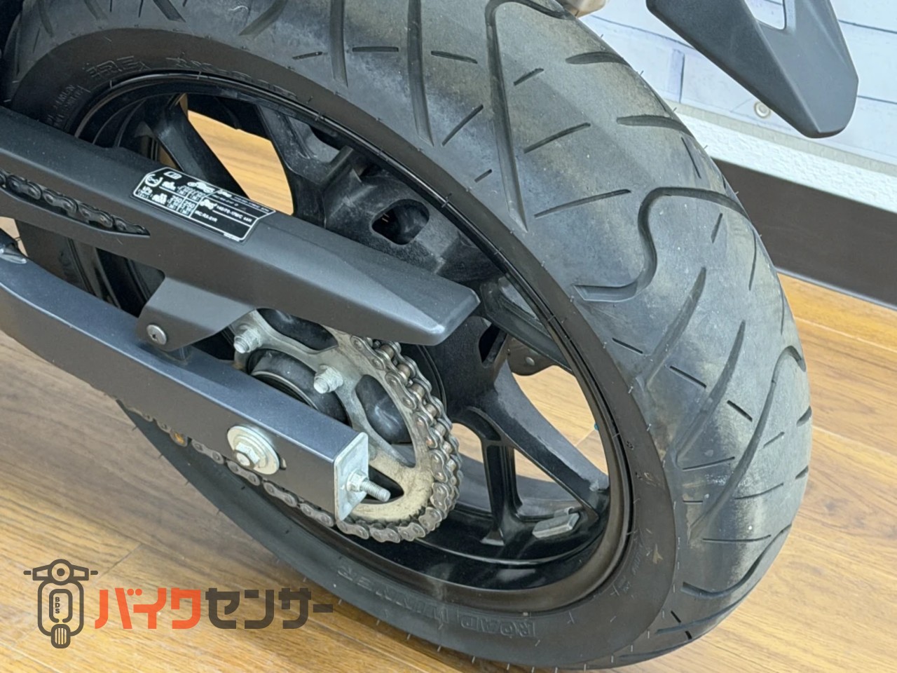 d38b81f6-b3d7-48e8-9c51-