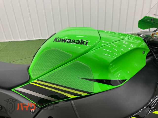 Ninja ZX-10R - KAWASAKI | CHAMPION 76 | チャンピオン 76