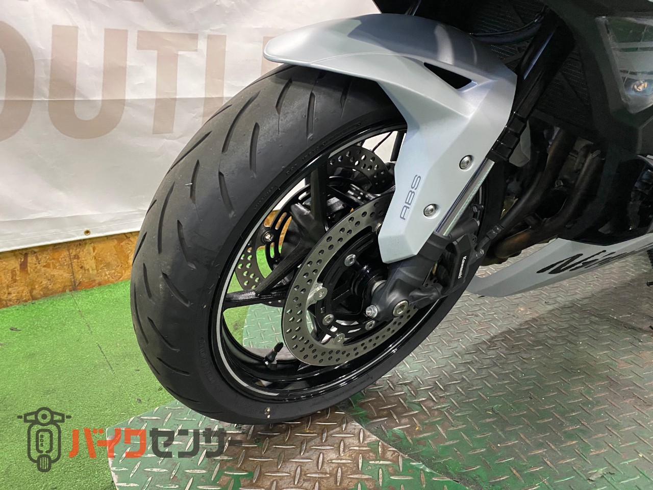 カワサキ Ninja ZX-4R SE 2025年式モデル ワンオーナー フェンダーレス