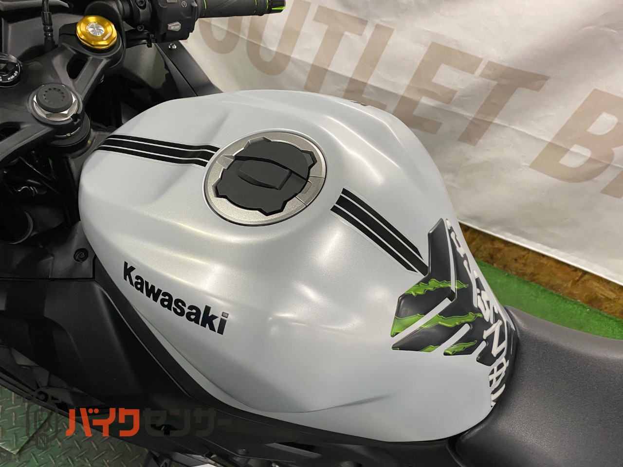 カワサキ Ninja ZX-4R SE 2025年式モデル ワンオーナー フェンダーレス