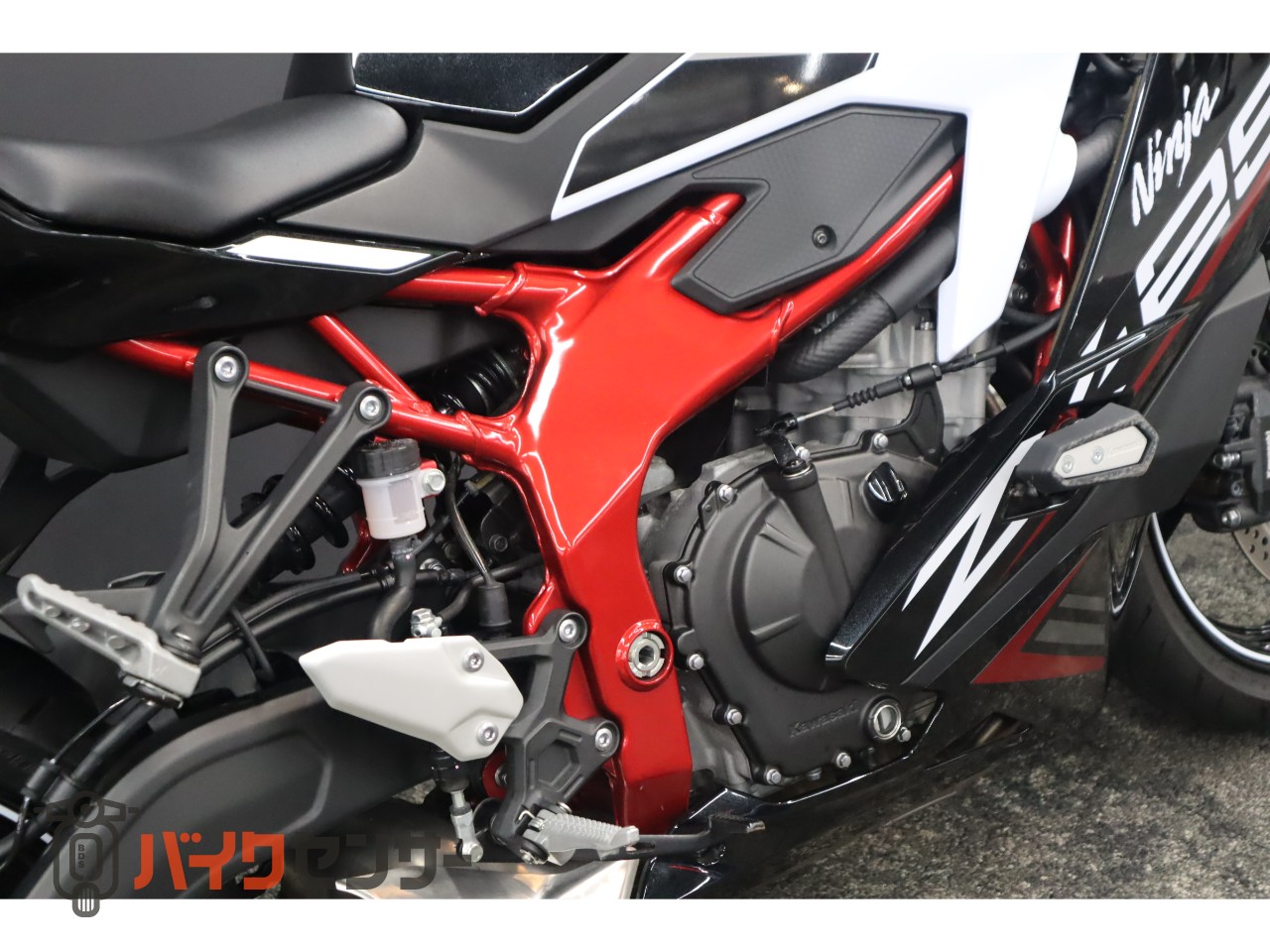 カワサキ Ninja ZX-25R SE 2021モデル B704568| BDSバイクセンサー